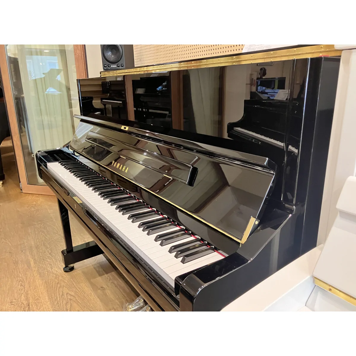 YAMAHA Yamaha DU1 EN PE pianino z systemem Disklavier - zdjecie 10