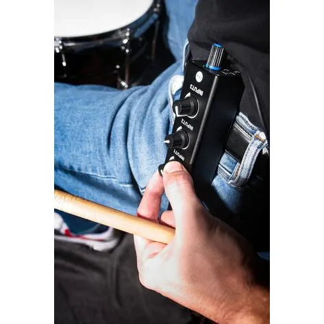 XVive XVive Portable 3-channel Personal Mixer Headphone Amplifier System mikser osobisty ze wzmacniaczem słuchawkowym - zdjecie 13
