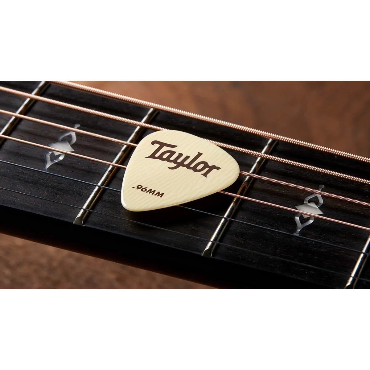Taylor Guitars Taylor Premium Ivoroid 351 1.21mm zestaw kostek 6 szt - zdjecie 2
