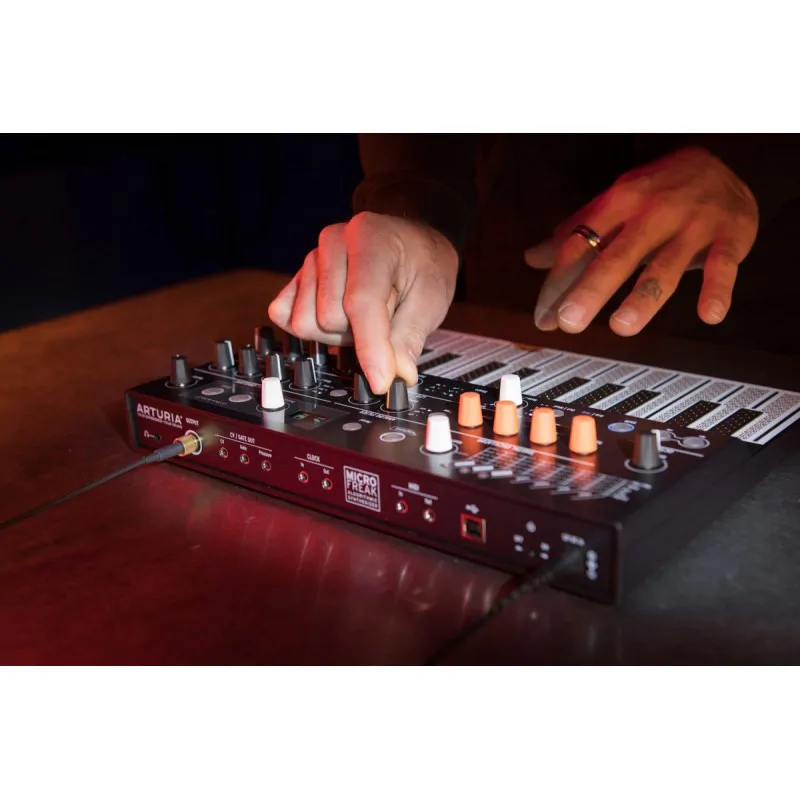Arturia Arturia MicroFreak hybrydowy syntezator - zdjecie 5