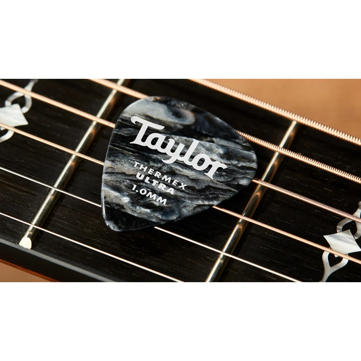 Taylor Guitars Taylor Prem Thermex 351 1,25mm black onyx zestaw kostek 6 szt - zdjecie 2