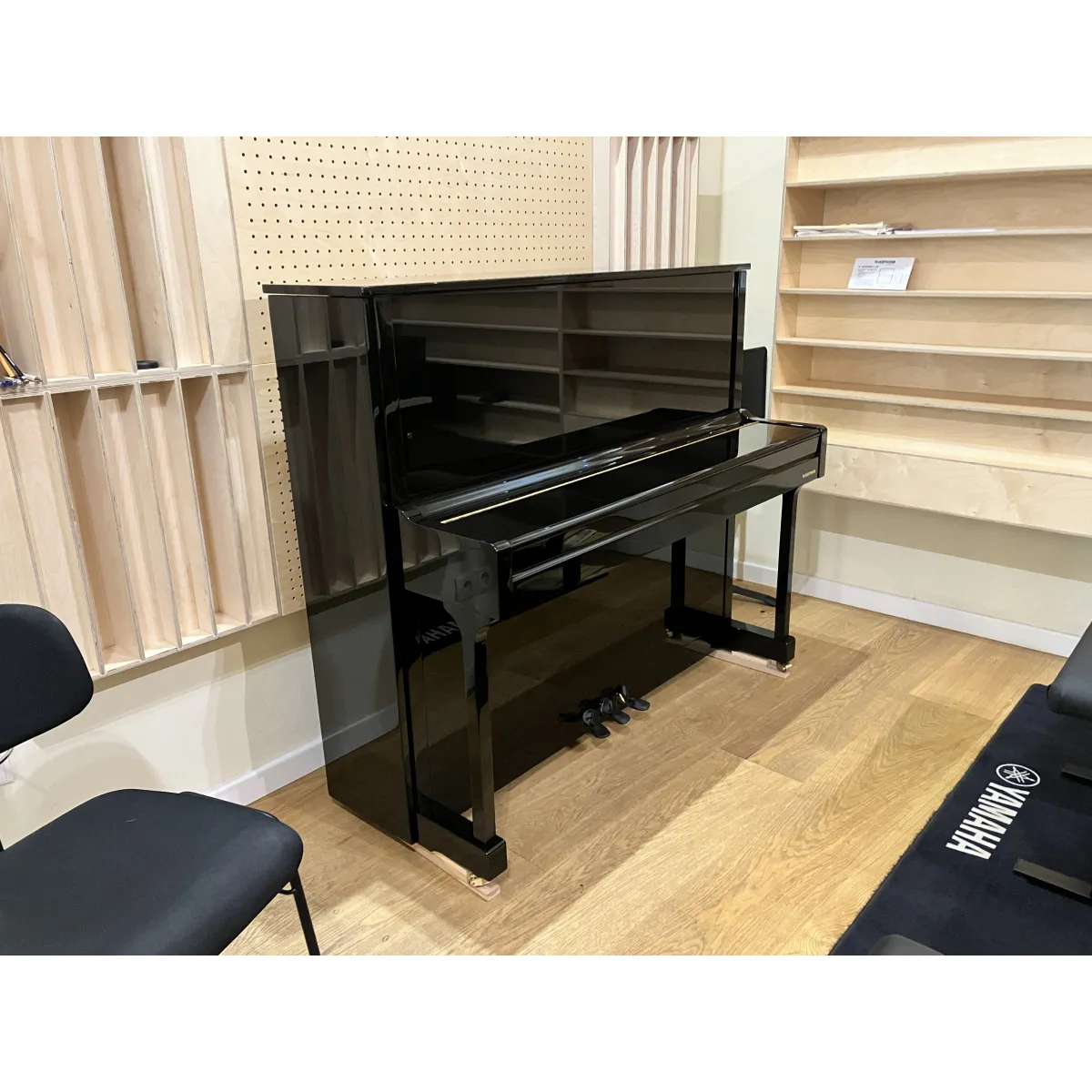 W.Hoffmann W.Hoffmann T-128 pianino 128cm - zdjecie 8