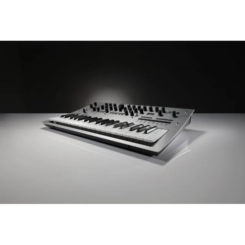 KORG Korg Minilogue syntezator analogowy - zdjecie 4